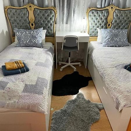 산트 아드리아 데 베소스 Cozy Flat 아파트 외부 사진