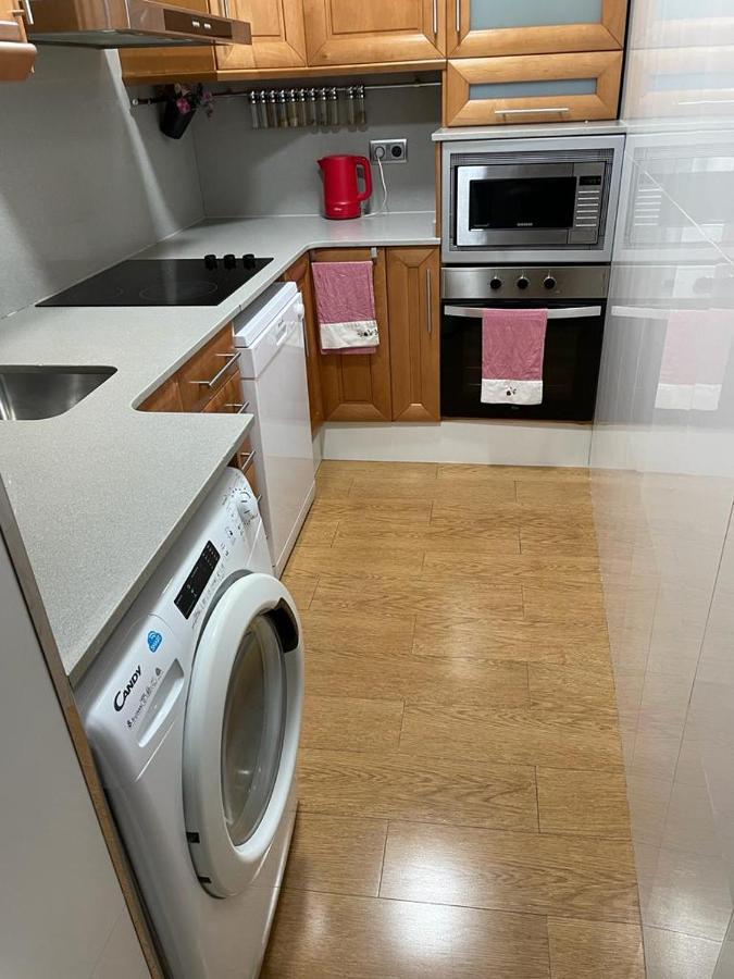 산트 아드리아 데 베소스 Cozy Flat 아파트 외부 사진