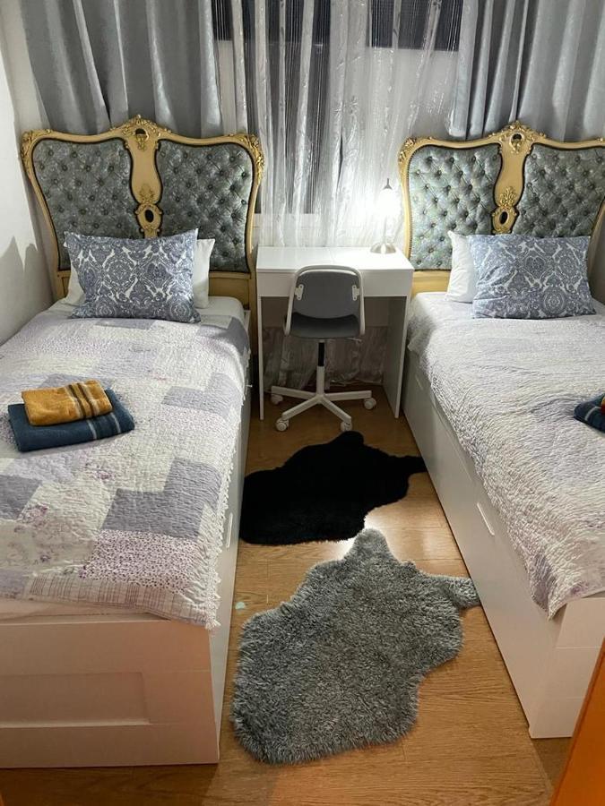 산트 아드리아 데 베소스 Cozy Flat 아파트 외부 사진